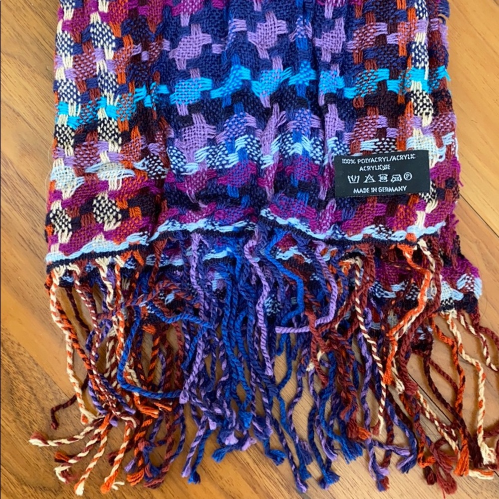 Scarf - Picture 6 of 14